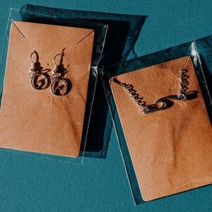 Waves earring and bracelet set